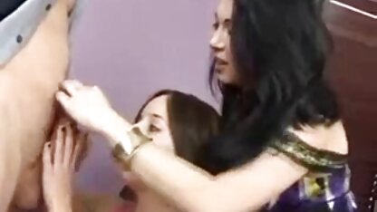 Asiático em tatuagens fez anal americano depois do vídeo pornô grátis desenho Anilingus.