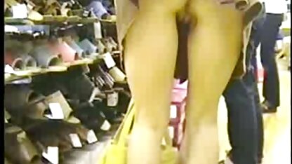 As Lésbicas fodem com os dedos e lambem as suas fendas anal em vídeo filme pornô de desenho brasileiro Amador.